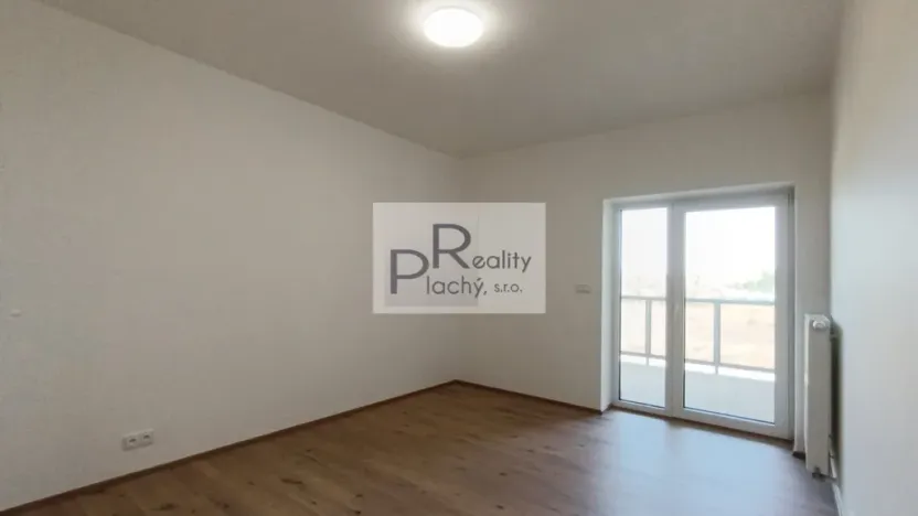 Prodej bytu 2+kk, Hevlín, 73 m2