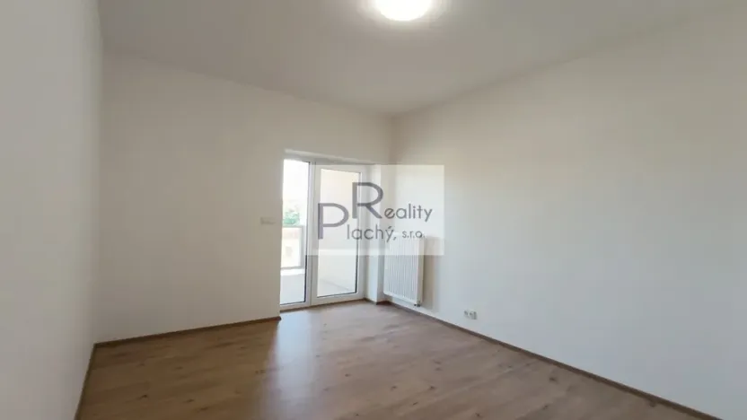 Prodej bytu 2+kk, Hevlín, 73 m2