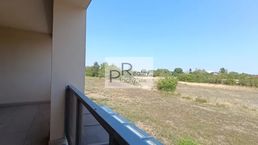 Prodej bytu 2+kk, Hevlín, 73 m2