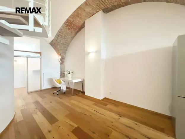 Prodej atypického bytu, Škvorec, Tyršova, 97 m2