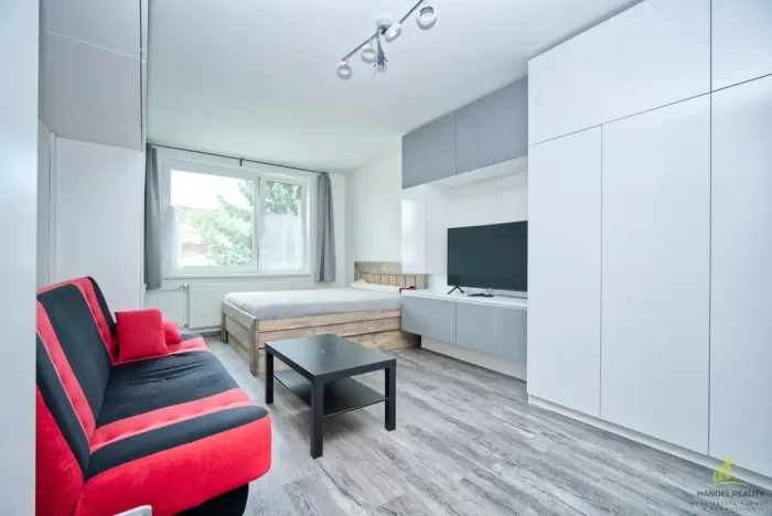 Prodej bytu 3+1, Židlochovice, sídl. Družba, 72 m2