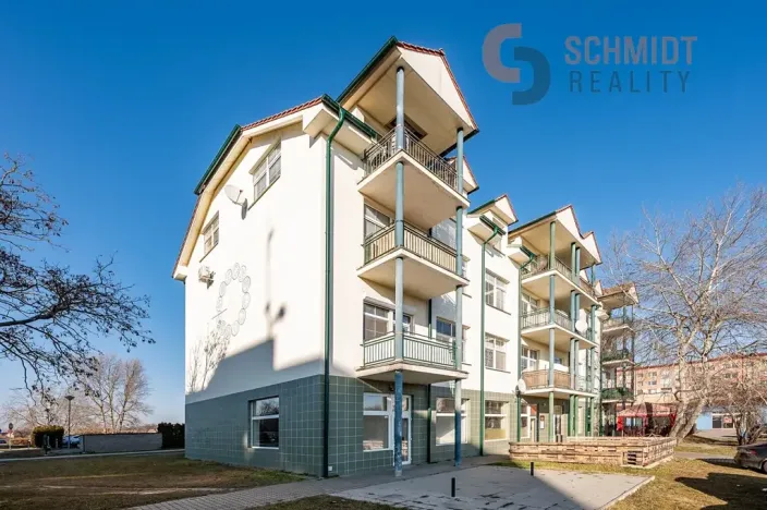 Pronájem obchodního prostoru, Břeclav, Na Valtické, 77 m2