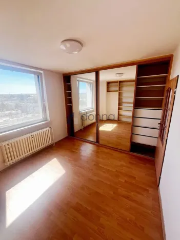 Pronájem bytu 3+1, Praha, Jednořadá, 90 m2