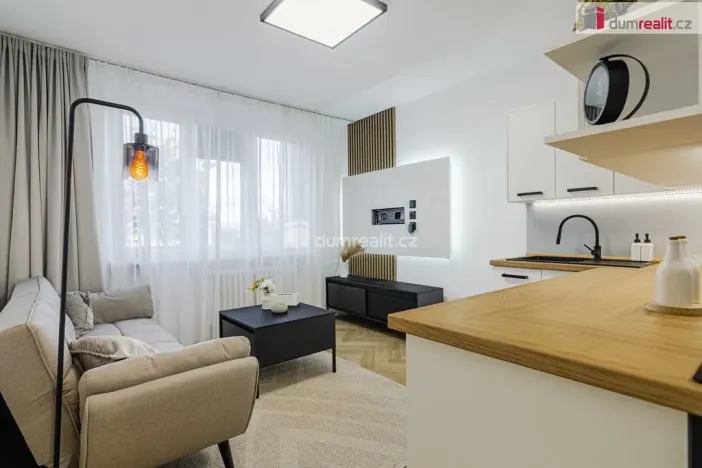 Prodej bytu 2+1, Sokolov, Mánesova, 61 m2