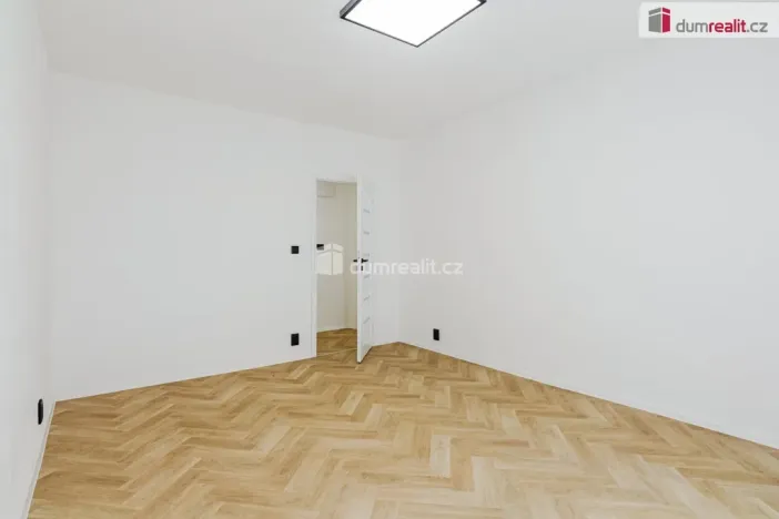 Prodej bytu 2+1, Sokolov, Mánesova, 61 m2