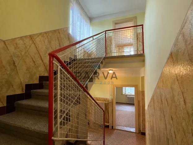 Prodej rodinného domu, Komárov, Sokolská, 212 m2