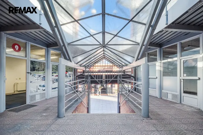 Pronájem obchodního prostoru, Zlín, třída Tomáše Bati, 53 m2