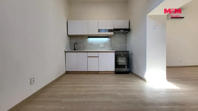Pronájem bytu 2+kk, Olomouc, Švédská, 80 m2