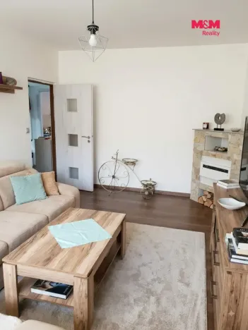 Prodej bytu 2+1, Jílové - Kamenná, Školní, 59 m2