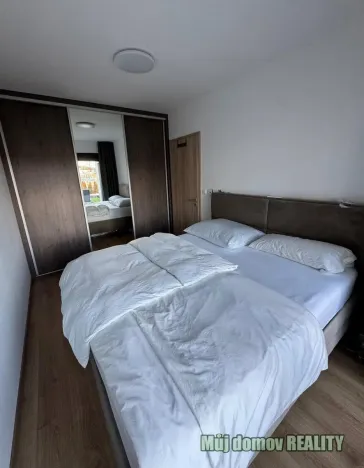 Pronájem bytu 2+kk, Praha - Bohnice, Pekařova, 53 m2