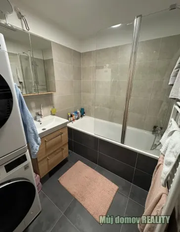 Pronájem bytu 2+kk, Praha - Bohnice, Pekařova, 53 m2