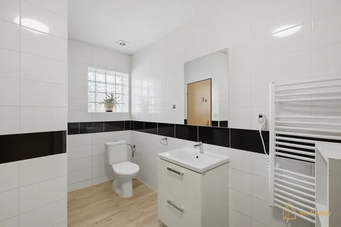 Prodej bytu 3+kk, Kněževes, 88 m2