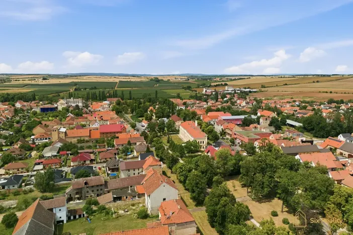 Prodej bytu 3+kk, Kněževes, 88 m2