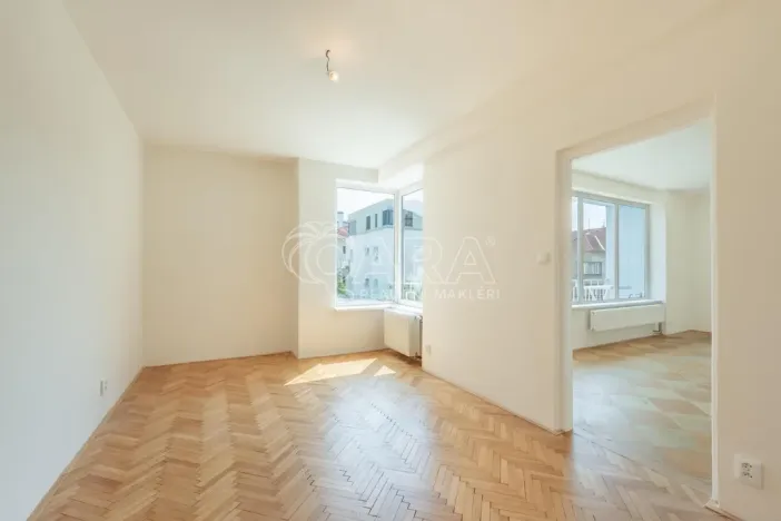 Pronájem bytu 3+1, Praha - Podolí, Na Klaudiánce, 74 m2