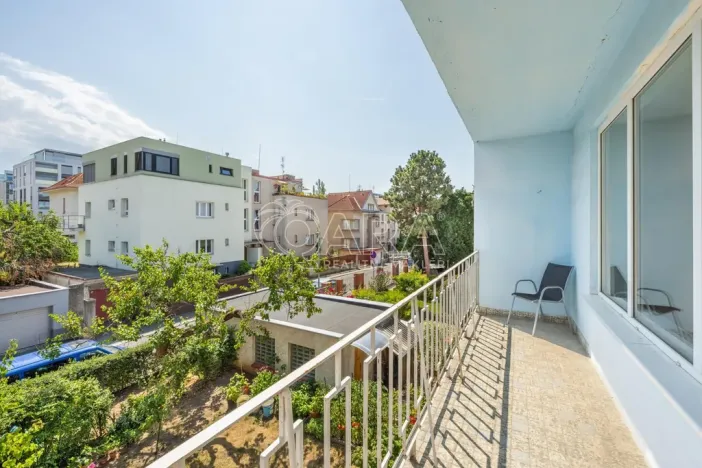 Pronájem bytu 3+1, Praha - Podolí, Na Klaudiánce, 74 m2