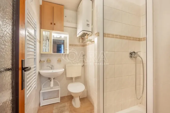 Pronájem bytu 3+1, Praha - Podolí, Na Klaudiánce, 74 m2