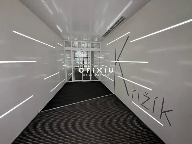 Pronájem kanceláře, Praha - Smíchov, Radlická, 127 m2
