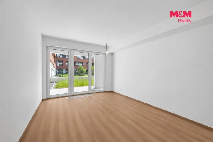 Prodej bytu 2+kk, Praha - Hloubětín, Poděbradská, 71 m2