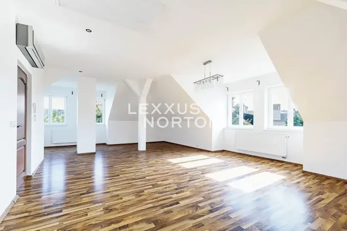 Pronájem vily, Praha - Smíchov, Fráni Šrámka, 413 m2