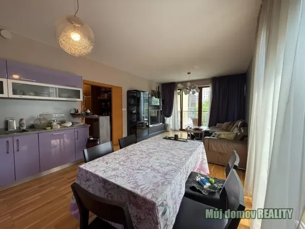 Pronájem bytu 3+kk, Praha - Hrdlořezy, Nad Smetankou, 89 m2