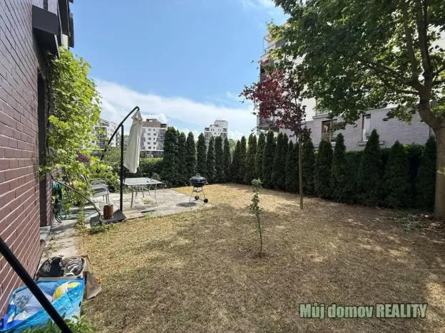 Pronájem bytu 3+kk, Praha - Hrdlořezy, Nad Smetankou, 89 m2