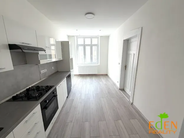 Pronájem bytu 2+1, Plzeň, Dobrovského, 80 m2