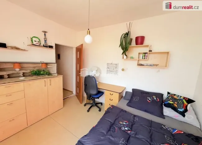 Pronájem bytu 3+1, Ústí nad Labem - Krásné Březno, Neštěmická, 68 m2