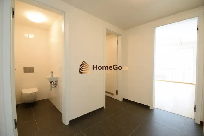 Pronájem bytu 2+kk, Praha - Modřany, Kolmanova, 66 m2