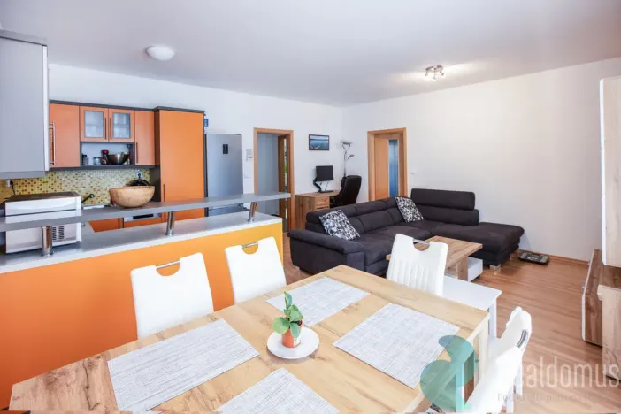 Pronájem bytu 3+kk, Praha, Srbínská, 75 m2