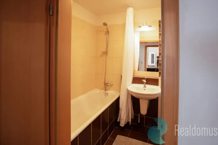 Pronájem bytu 3+kk, Praha, Srbínská, 75 m2
