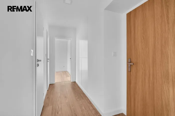 Prodej bytu 3+1, Lužany, 77 m2