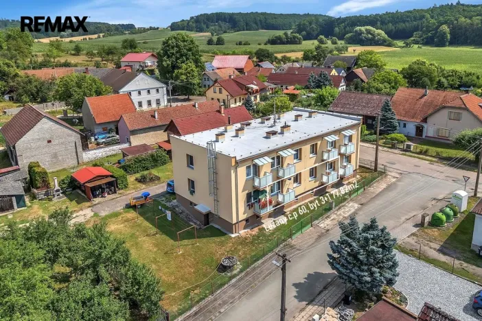 Prodej bytu 3+1, Lužany, 77 m2