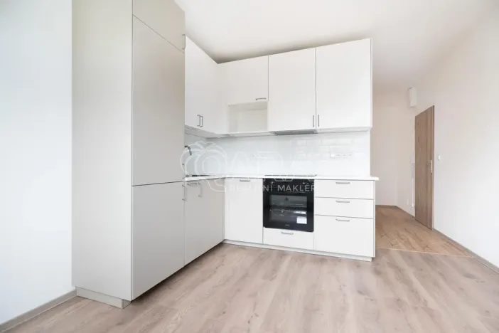 Pronájem bytu 2+kk, Děčín - Děčín VI-Letná, Školní, 43 m2