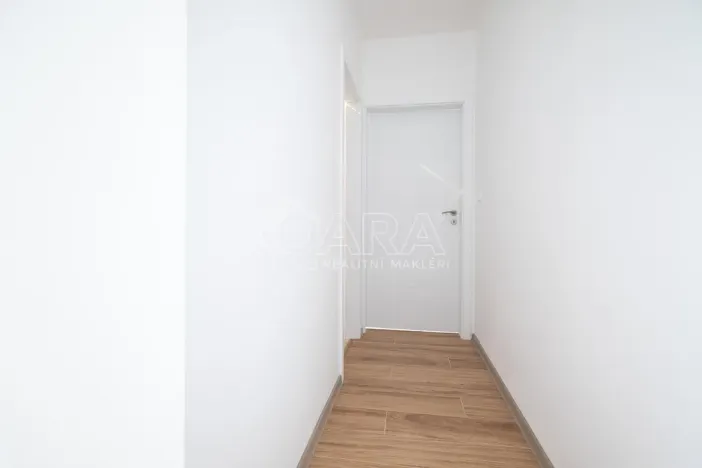 Pronájem bytu 2+kk, Děčín - Děčín VI-Letná, Školní, 43 m2