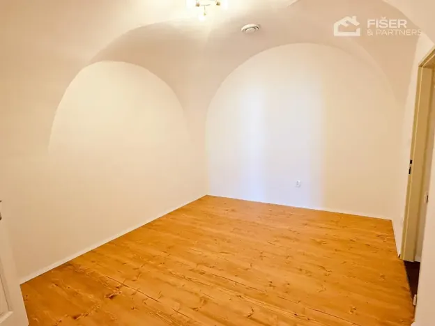 Pronájem bytu 2+1, Valašské Meziříčí, Náměstí, 87 m2