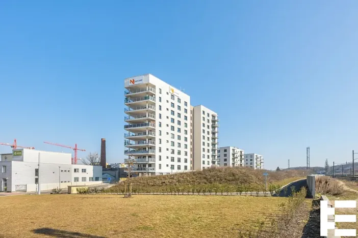 Pronájem garážového stání, Praha - Vysočany, Čerpadlová, 60 m2