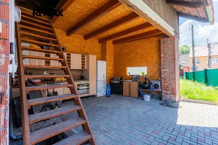 Prodej garáže, Jedovnice, 155 m2