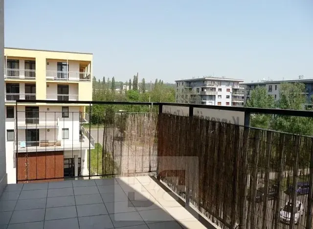 Pronájem bytu 1+kk, Praha - Vysočany, Podkovářská, 41 m2