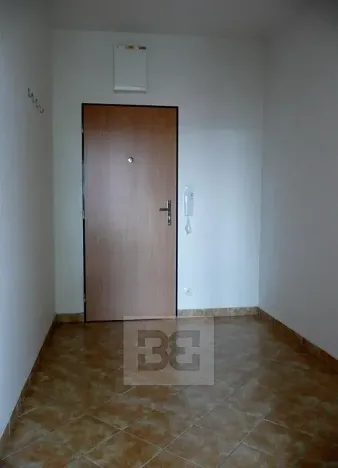 Pronájem bytu 1+kk, Praha - Vysočany, Podkovářská, 41 m2