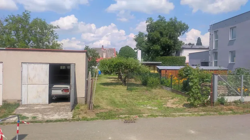 Prodej pozemku pro bydlení, Pardubice, Radiomechaniků, 320 m2