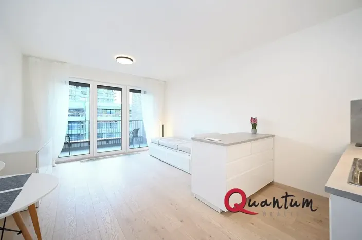 Pronájem bytu 1+kk, Praha - Hloubětín, Poděbradská, 33 m2