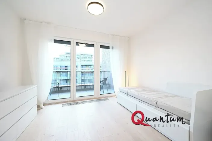 Pronájem bytu 1+kk, Praha - Hloubětín, Poděbradská, 33 m2