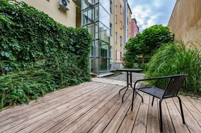 Pronájem bytu 1+kk, Praha - Karlín, Březinova, 38 m2