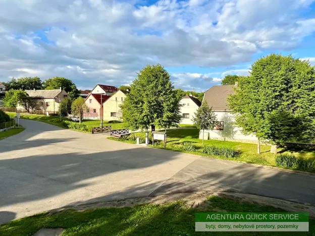 Pronájem skladu, Bubovice, 670 m2