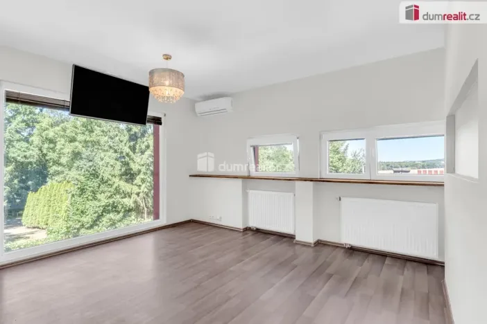 Prodej rodinného domu, Říčany - Jažlovice, Strmá, 160 m2