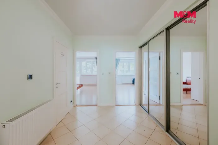 Prodej bytu 3+1, Praha - Dejvice, Mydlářka, 105 m2