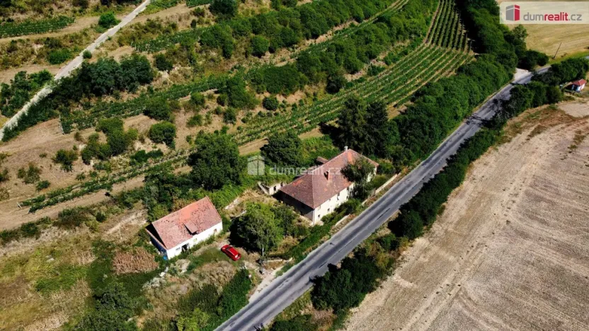 Prodej rodinného domu, Dolní Beřkovice, 337 m2