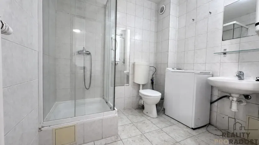 Pronájem bytu 1+kk, Hodonín, Národní třída, 50 m2
