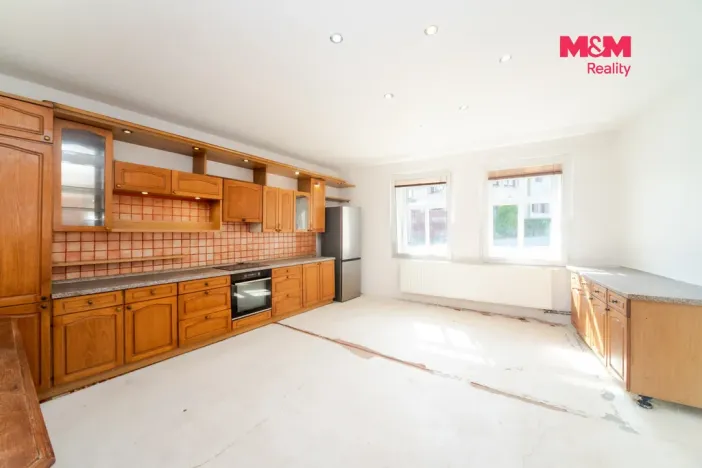 Prodej rodinného domu, Líský, 240 m2