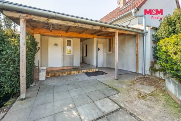 Prodej rodinného domu, Líský, 240 m2